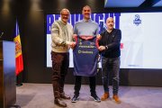 Solana, Tabak i Aixàs durant la presentació del nou tècnic del MoraBanc Andorra.