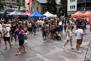 La fira de la bicicleta a la plaça de la germandat de Sant Julià de Lòria.