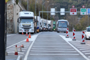 Camions a la frontera.