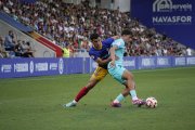 El lateral tricolor Jesús Clemente en una acció del partit.