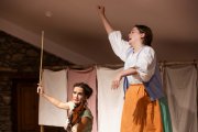 Un instant de l'espectacle infantil 'El tempo del temps' de la Fundació ONCA en el marc de la 21a Vila Medieval