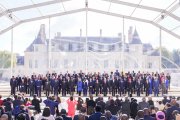 Foto de família durant l'acte de inauguració