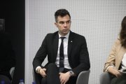 El secretari d’estat David Forné en un dels debats en el marc de la jornada de l'EFA