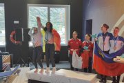Aran Van Den Eerenbeemt i Mariona Casas celebrant al podi