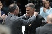 Xavier Espot imposa la creu a Marc Rossell com a nou ministre