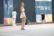 Vicky Jiménez Kasintseva va caure eliminada a la segona ronda del torneig WTA 125K de Contrexeville, després de perdre amb la croata Petra Marcinko per 5 a 7 i 4 a 6. La tennista del Principat, setena cap de sèrie del torneig i actual número 136 del món, va veure’s superada per la seva rival de 19 anys i 177a al ràqnuing mundial.

Jiménez va anar a remolc gairebé tot el partit, sobretot des del trencament de Marcinko que va situar l’1 a 2, però es va saber defensar bé fins al 5 a 6 de la croata, també amb un altre break, que va ser ja gairebé definitiu. A la segona mànega el duel va seguir una dinàmica similar des del 0 a 1 per a Marcinko després d’un nou trencament, tot i que Jiménez va igualar el duel amb el 3 a 3. Un nou break de la croata va tornar a encarrilar el set i Marcinko ja no va deixar escapar el triomf, eliminant així la tennista del Principat.
Jiménez jugarà la setmana vinent el torneig WTA 250 d’Iasi.