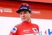 Philipsen, amb el maillot vermell.