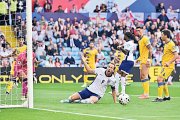 Harry Kane es lamenta d’una oportunitat perduda, ahir.