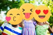 Andorra no té encara cap llei que reguli de manera específica la publicació de fotografies de menors a les xarxes socials.