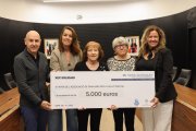 El comú dona 5.000 euros a l’Associació de Familiars per la Salut Mental