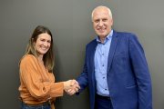 La directora de Global Risc i de la delegació de Generali Iard a Andorra, Cristina Serra, i el director d'Assegur, Carles Codó
