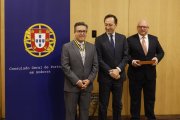 El director artístic del grup de folklore Casa de Portugal a Andorra, José Luis Gonçalves, ’ambaixador de Portugal a Andorra, José Augusto Duarte i el cònsol de Portugal, Duarte Pinto da Rocha.