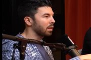 El fragment del pòdcast on el youtuber WillyRex qüestiona l'obligatorietat del català per renovar la residència