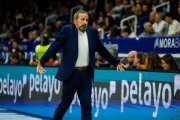 El tècnic del MoraBanc, Joan Plaza, durant el partit contra l'Hiopos Lleida