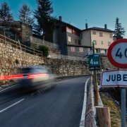 La carretera de la Rabassa just a l’entrada al poble de Juberri, ahir a la tarda.
