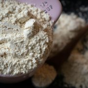 Alerta sanitaria per farines i llet en pols