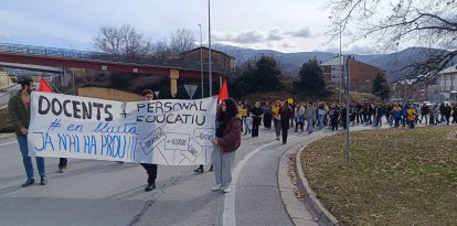 Un moment durant les protestes dels docents aquest matí a la Seu d'Urgell.