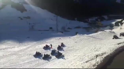 Els veïns de Bordes d'Envalira, indignats per les excursions amb motos de neu i buguis