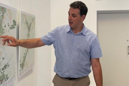 El cònsol menor, Eduard Betriu, explicant els detalls del nou POUP.