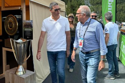 Pedro Sánchez amb José Luis López-Cerrón, president de la federació espanyola de ciclisme i delegat de la UCI campionats