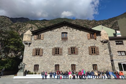 La façana de Casa de la Vall.