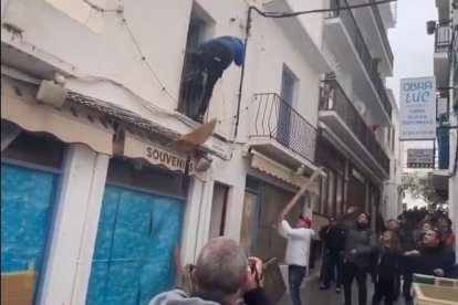 Okupes Sant Antoni, Eivissa