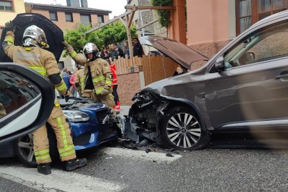 Els dos vehicles implicats en l'accident de la Massana.