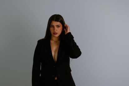 L’artista Enya Pereira