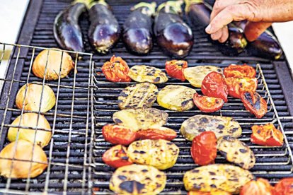 Albergínies, pebrots, cebes, patates o bolets, on està escrit que només poden ser de carn?