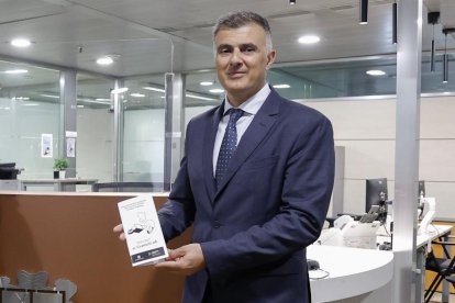 El ministre de Funció Pública i Transformació Digital, Marc Rossell, en la presentació del les mesures de l'atenció del servei de Tràmits.