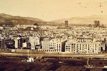 Barcelona, lloc del crim, vista des de Montjuïc el 1860.