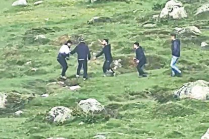 Una baralla entre contrabandistes.