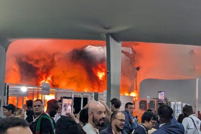 Un incendi obliga a evacuar la COP30 al Brasil