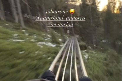 Aitana al tobotronc.