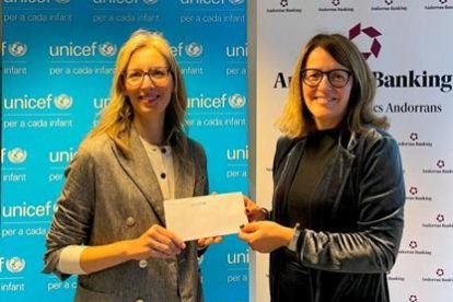 : a l’esquerra Miriam Moreno, Vice Presidenta d’UNICEF, i a la dreta Esther Puigcercós, Directora General d’Andorran Banking.