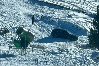 Tres turistes queden atrapades en un camí nevat de Bordes d’Envalira després de seguir el GPS