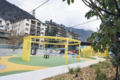 El comú inicia les actuacions per solucionar les filtracions a la plaça del Poble