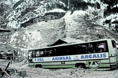 Les imatges captades aquells dies mostren la magnitud dels danys d’un desastre encara viu a la memòria.
