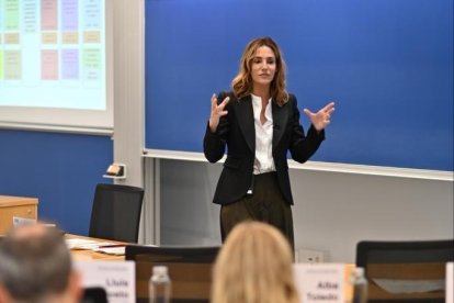 La directora acadèmica Mónica Reig.