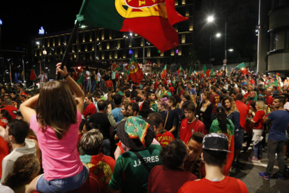 La comunitat portuguesa celebra el triomf de la selecció
