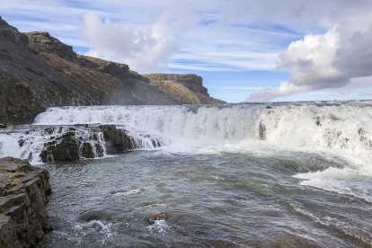 Clàudia Azcárate, Islàndia. La cascada de Gullfoss és un dels millors salts d'aigua d'Islàndia i una de les espectaculars estampes de la natura que ofereix el país nòrdic, on la Clàudia Azcárate ha captat aquesta imatge, dins la ruta del cercle daurat.