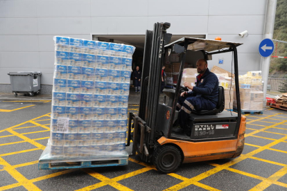 El paper higiènic és un dels productes que més s'enduen els compradors