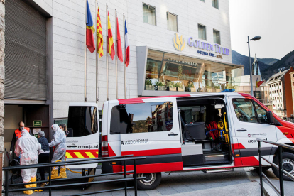La Creu Roja ha transportat els avis d'El Cedre a un Hotel d'Escaldes