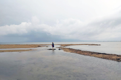 L'Olga Carmona va fer una escapada al Delta de l'Ebre, a Catalunya, concretament a la platja estreta del Trabucador, on diu que va “gaudir d'un gran paisatge i de molta tranquil·litat”, tal com recull la fotografia.