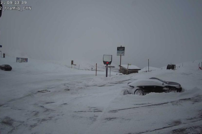 La nevada ha deixat aquest paisatge al cap del port d'Envalira