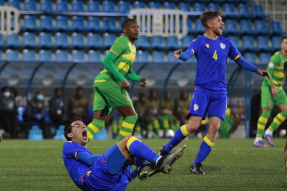La selecció andorrana derrota a la selecció de Grenada