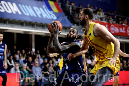 El MoraBanc Andorra cau al Poliesportiu davant el Barça