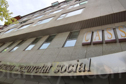 Façana de la Caixa Andorrana de Seguretat Social, CASS