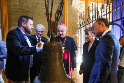 La campana torna a casa 50 anys després