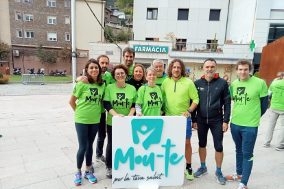 L'exfutbolista Carles Puyol, resident a la Massana, també ha participat a la marxa